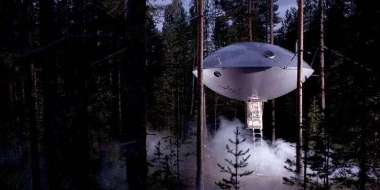 ufo like hotel in swedish forest