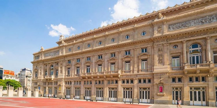 front of the teatro colon opera house
