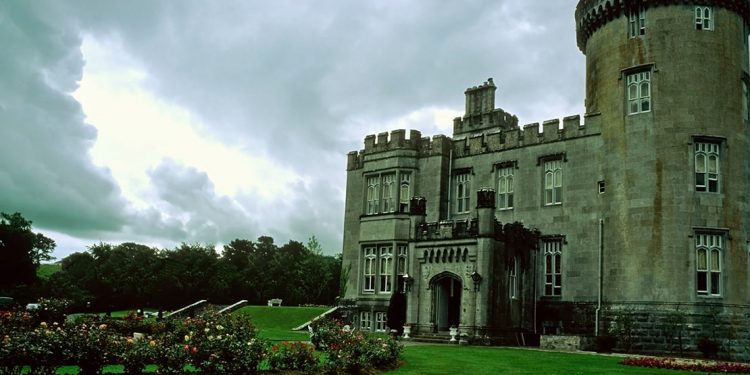 Outside Dromoland Castle on a cloudy day