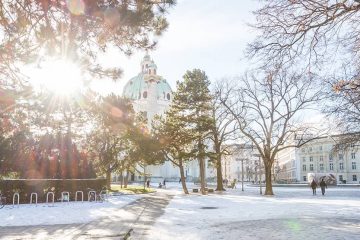 A sunny, snowy day in Vienna