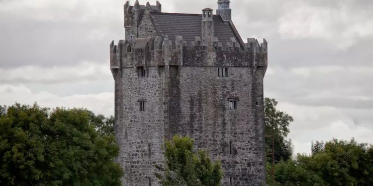 King of the Castle, Galway, Ireland