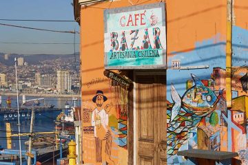 street art in Valparaiso, Chile