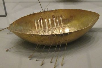 Gold Viking ship National Museum of Ireland: Archaeology