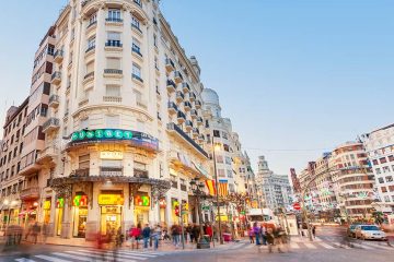 Shopping district in Valencia