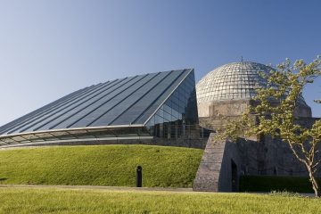 A view of Adler Planetarium in Chicago, Illinois, on a cloudless day