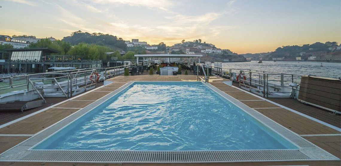Pool atop a cruise ship